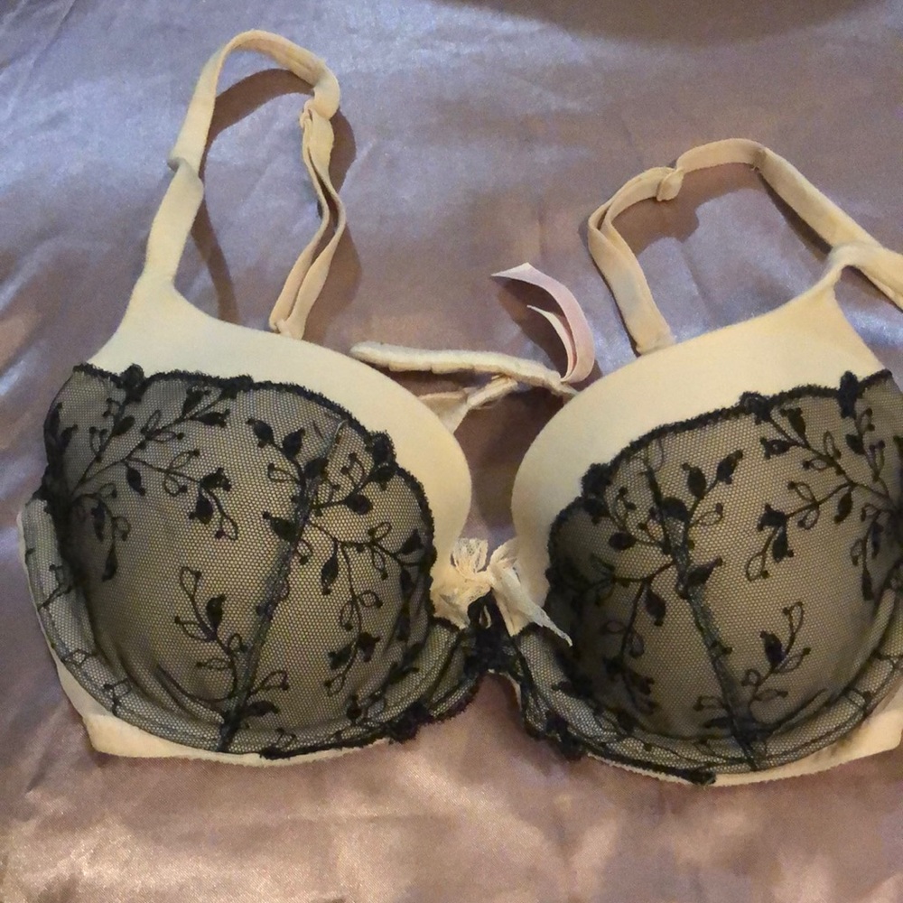 Victoria’s Secret bra